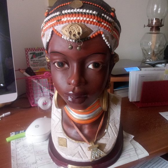 Collectibles - Picture 13 of 16